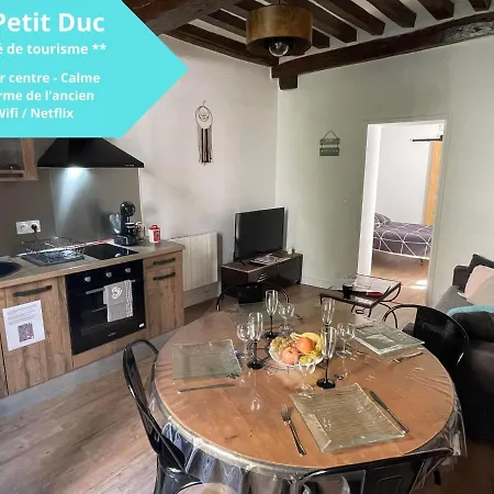 Le Petit Duc Apartment *