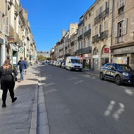 公寓 Le Petit Duc 第戎