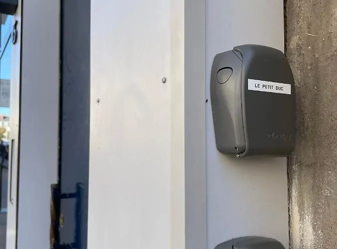 Le Petit Duc Apartment